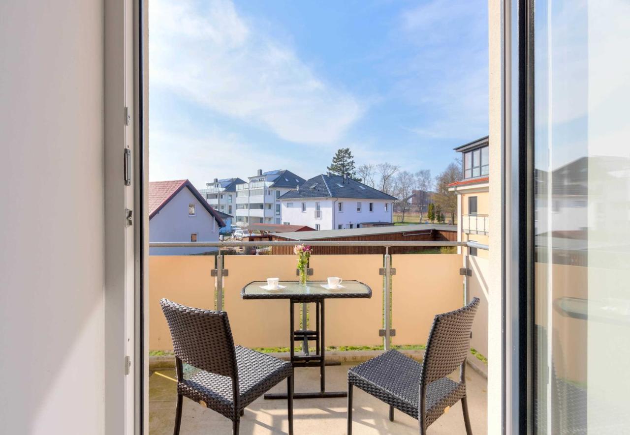 Residenz Zum Seglerhafen-St Peenemunde Exterior photo
